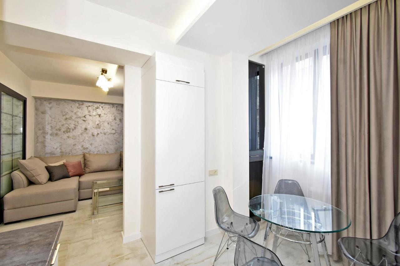 Apart House In Centr Koghbaci Strit Yerevan Ngoại thất bức ảnh