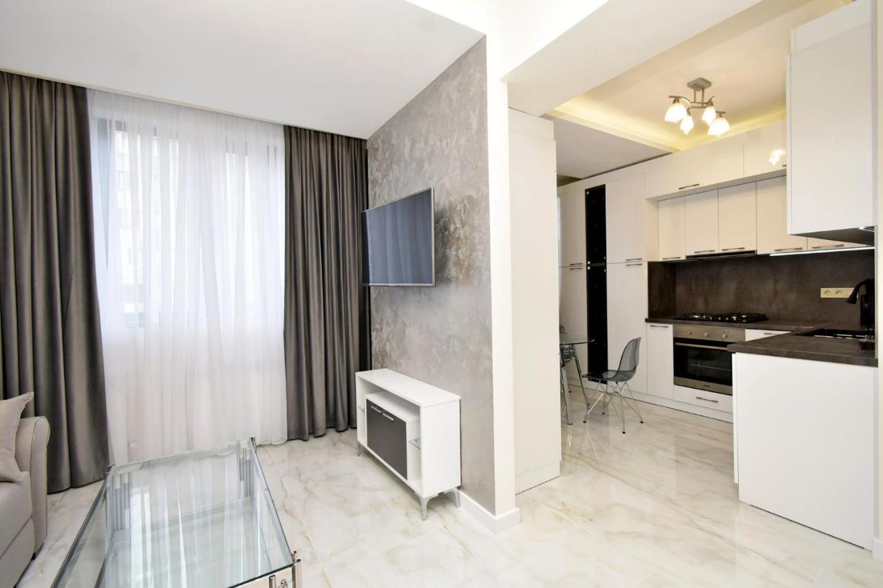 Apart House In Centr Koghbaci Strit Yerevan Ngoại thất bức ảnh