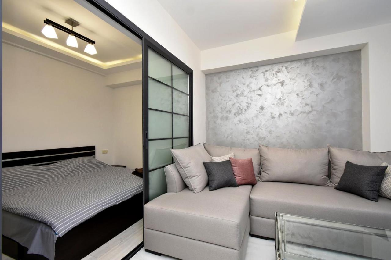 Apart House In Centr Koghbaci Strit Yerevan Ngoại thất bức ảnh