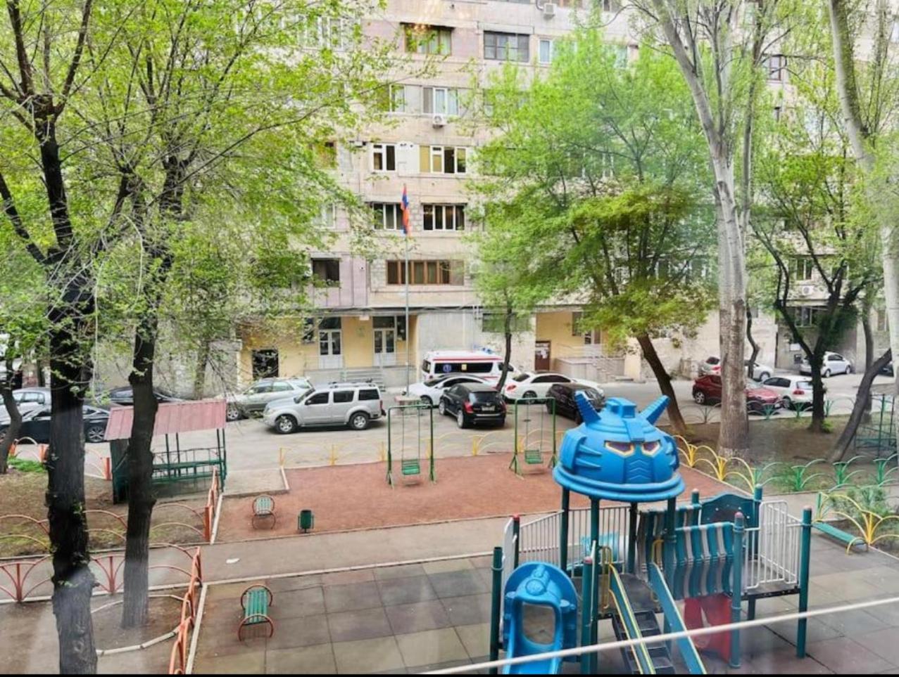 Apart House In Centr Koghbaci Strit Yerevan Ngoại thất bức ảnh